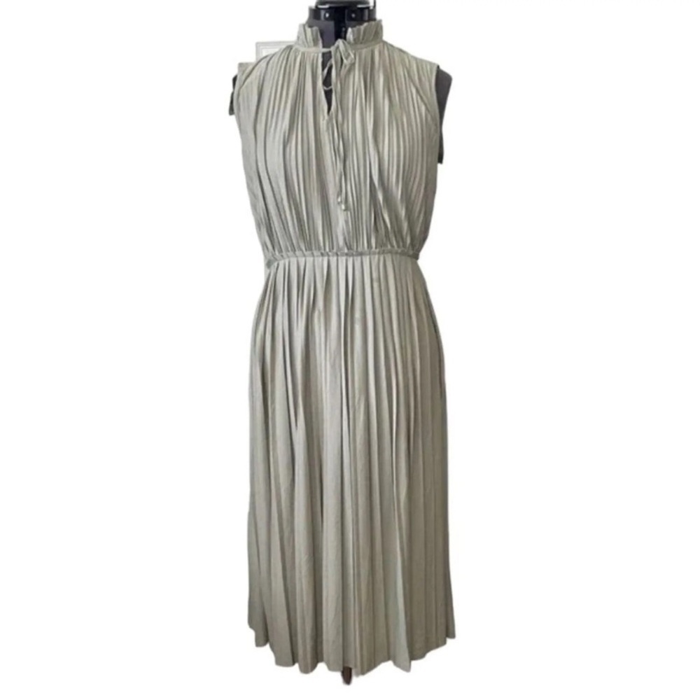 [S]H&M Dusty Green Sleeveless Pleated Dress Drawstring